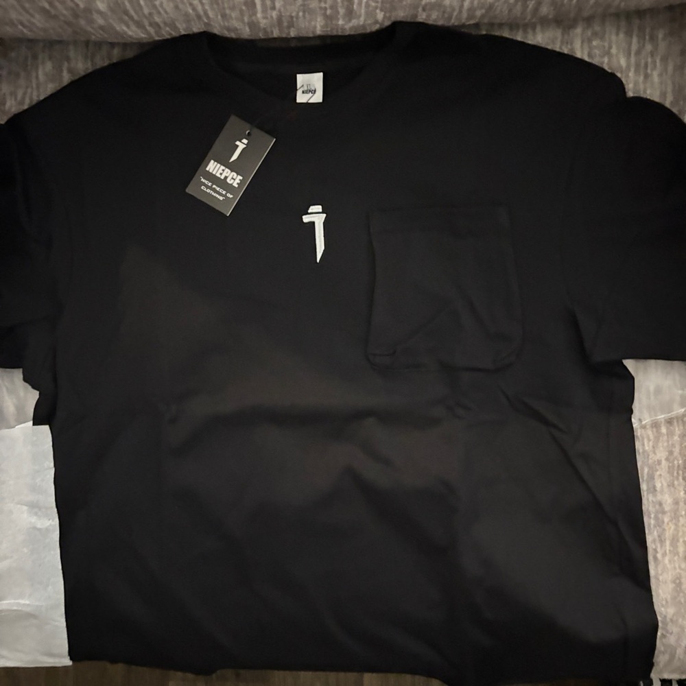 Size - XL NIEPCE Black Graphic T - Shirt